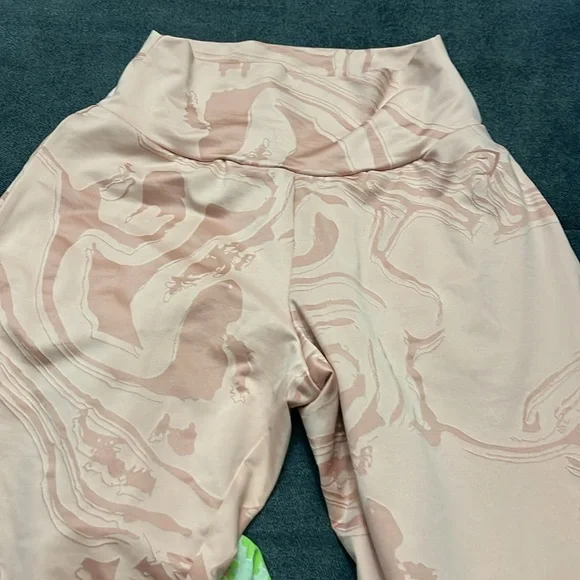 Gymshark Power Support Leggings Pink Marble Pockets High Rise Pull On Small - Picture 8 of 13
